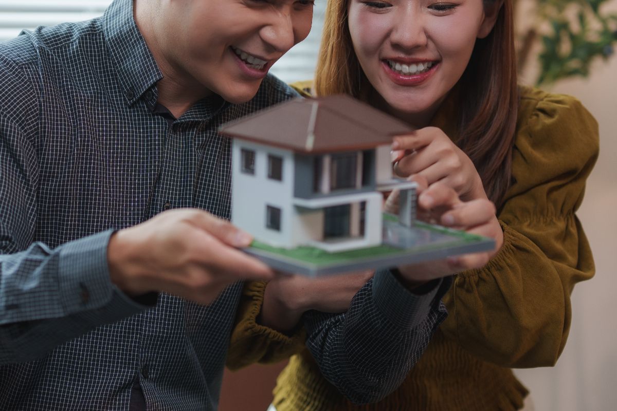 A couple deciding on their house and lot in Cagayan de Oro