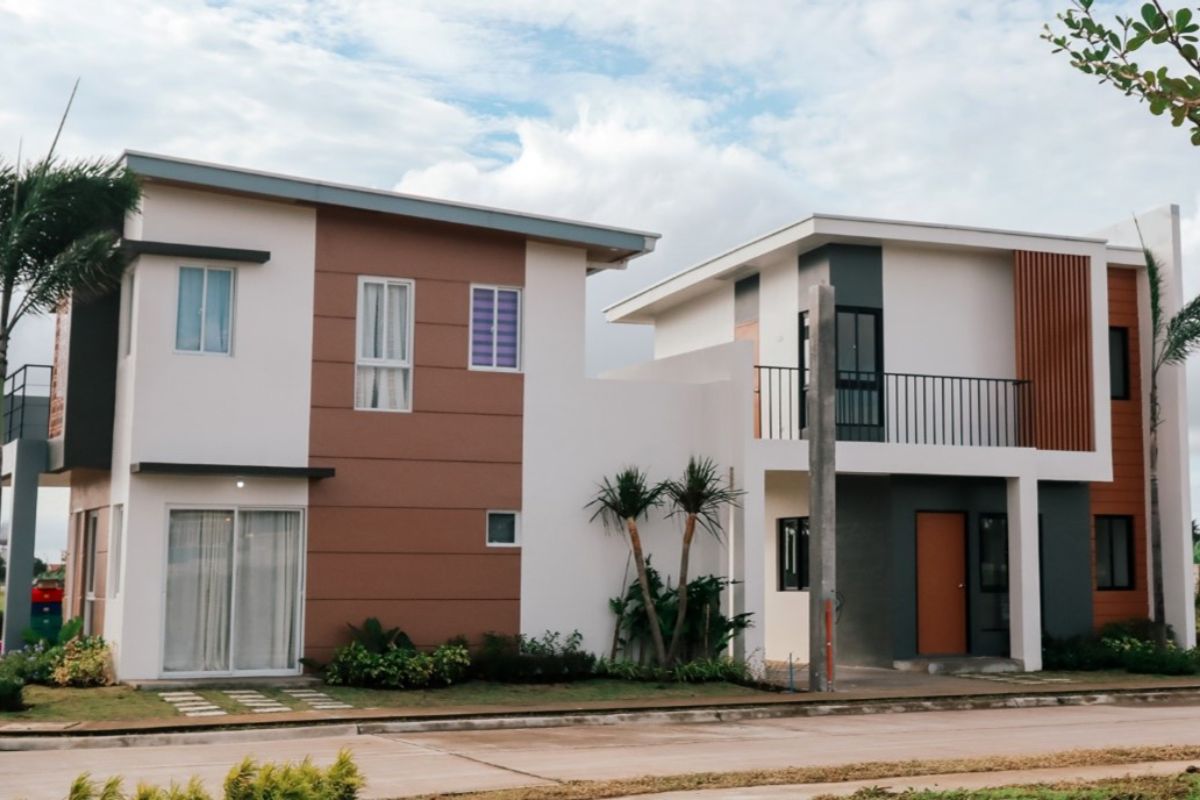 Detached homes from Courtyards Lipa in Batangas