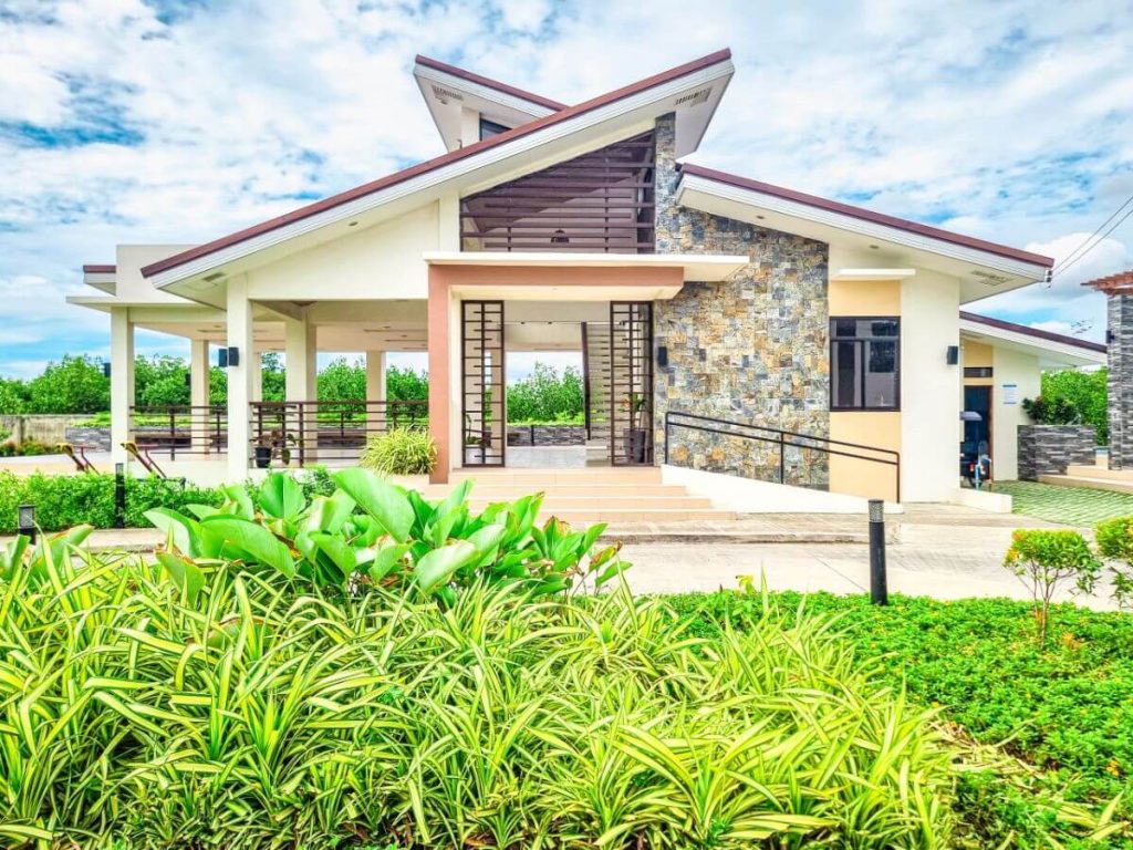 Property view of Pueblo de Oro Park Place II in Cebu City featuring modern residential architecture and community living.